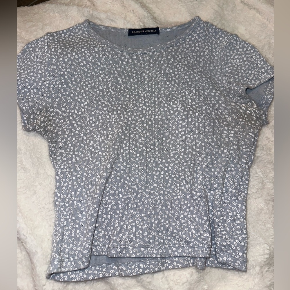 Brady Melville top size small